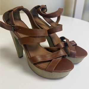 Missimo Supply Co Brown Faux leather strappy heels size 8.5